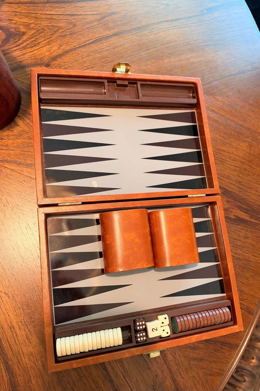 Vintage Backgammon Set 7.5x11 Brown Case